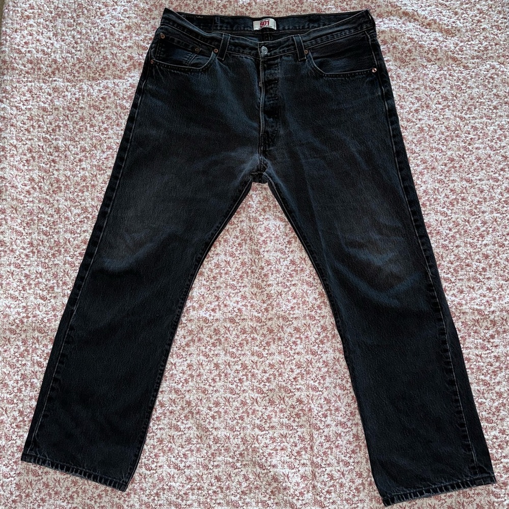 Men’s Levi’s 501 Straight Leg Button Fly in Distressed Black - Size 38 x 30